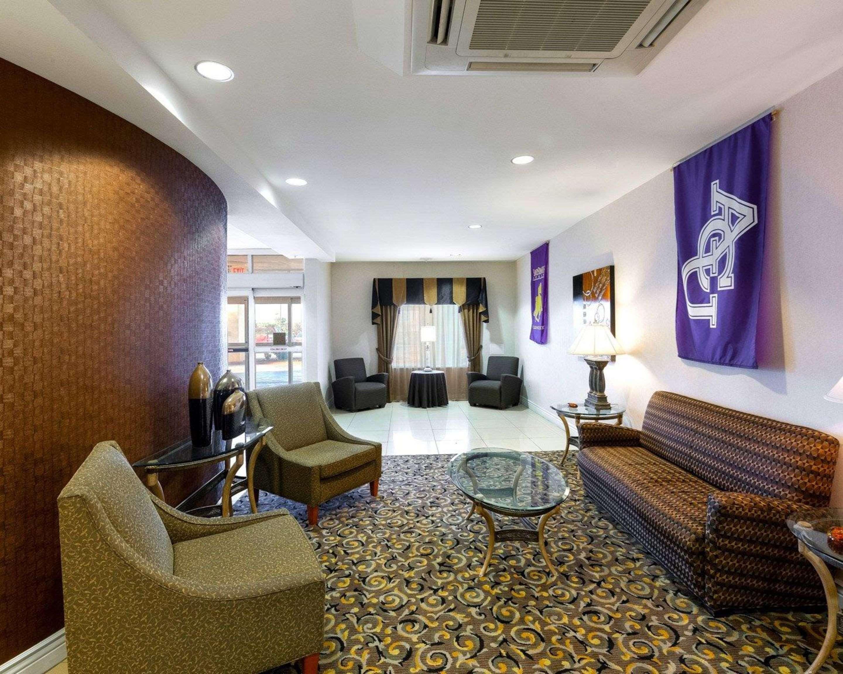 Comfort Suites University Абилин Екстериор снимка