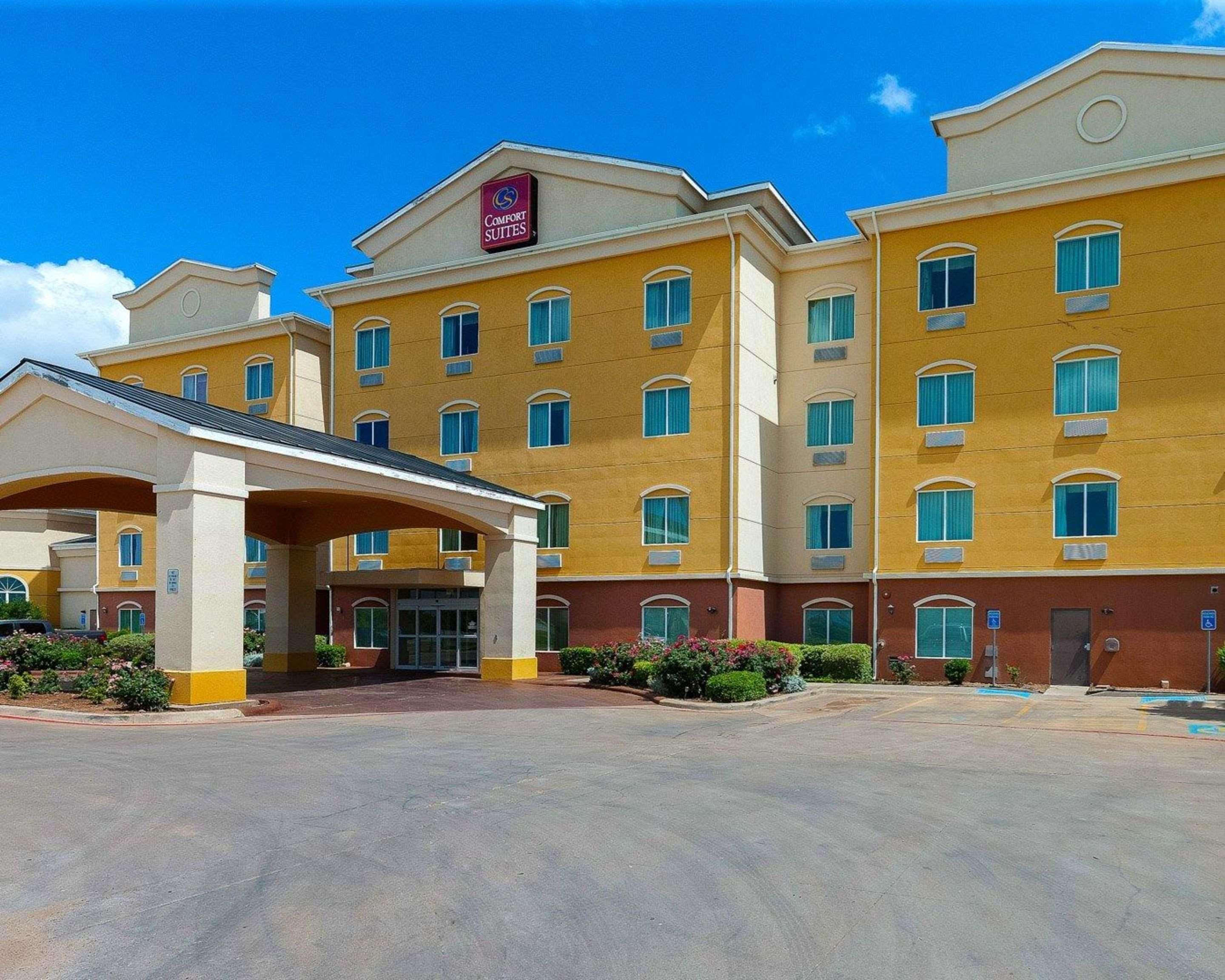 Comfort Suites University Абилин Екстериор снимка