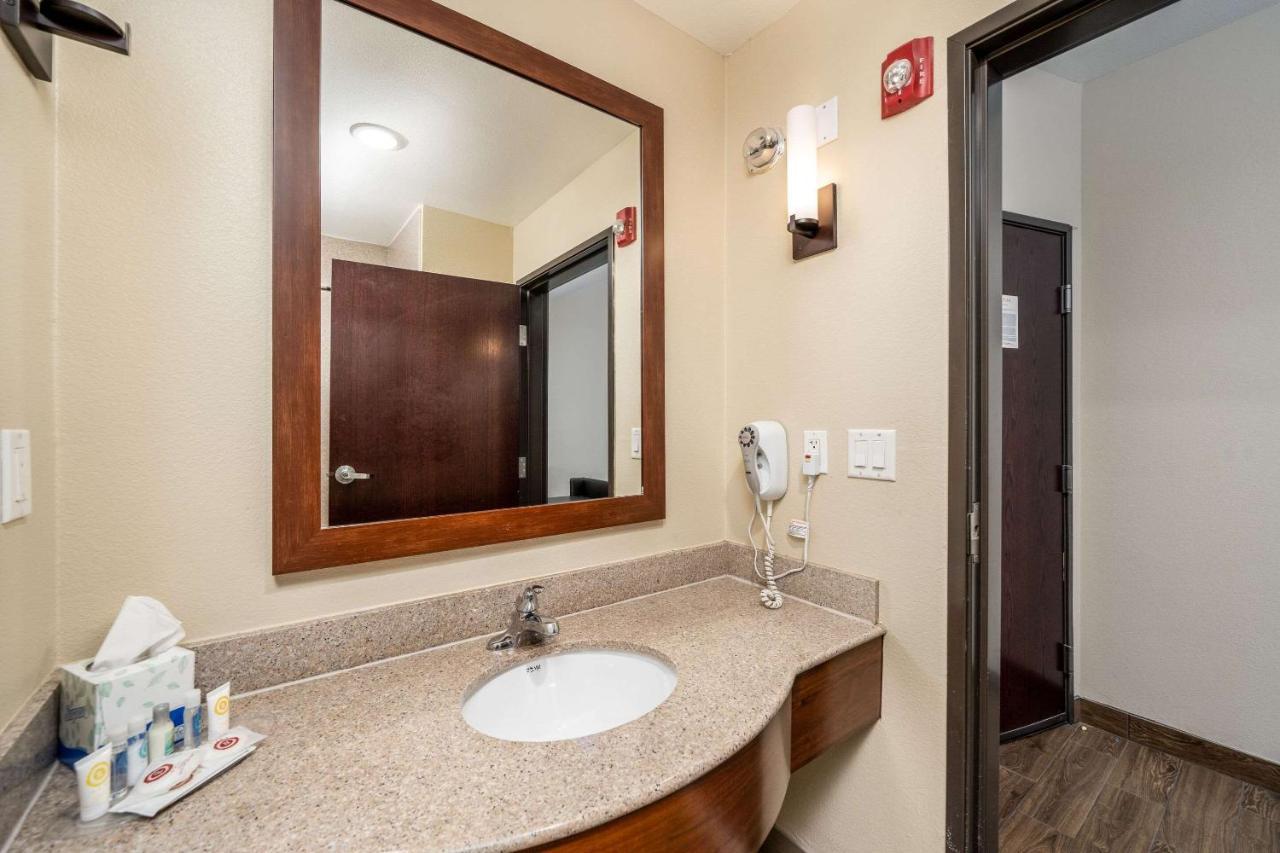 Comfort Suites University Абилин Екстериор снимка