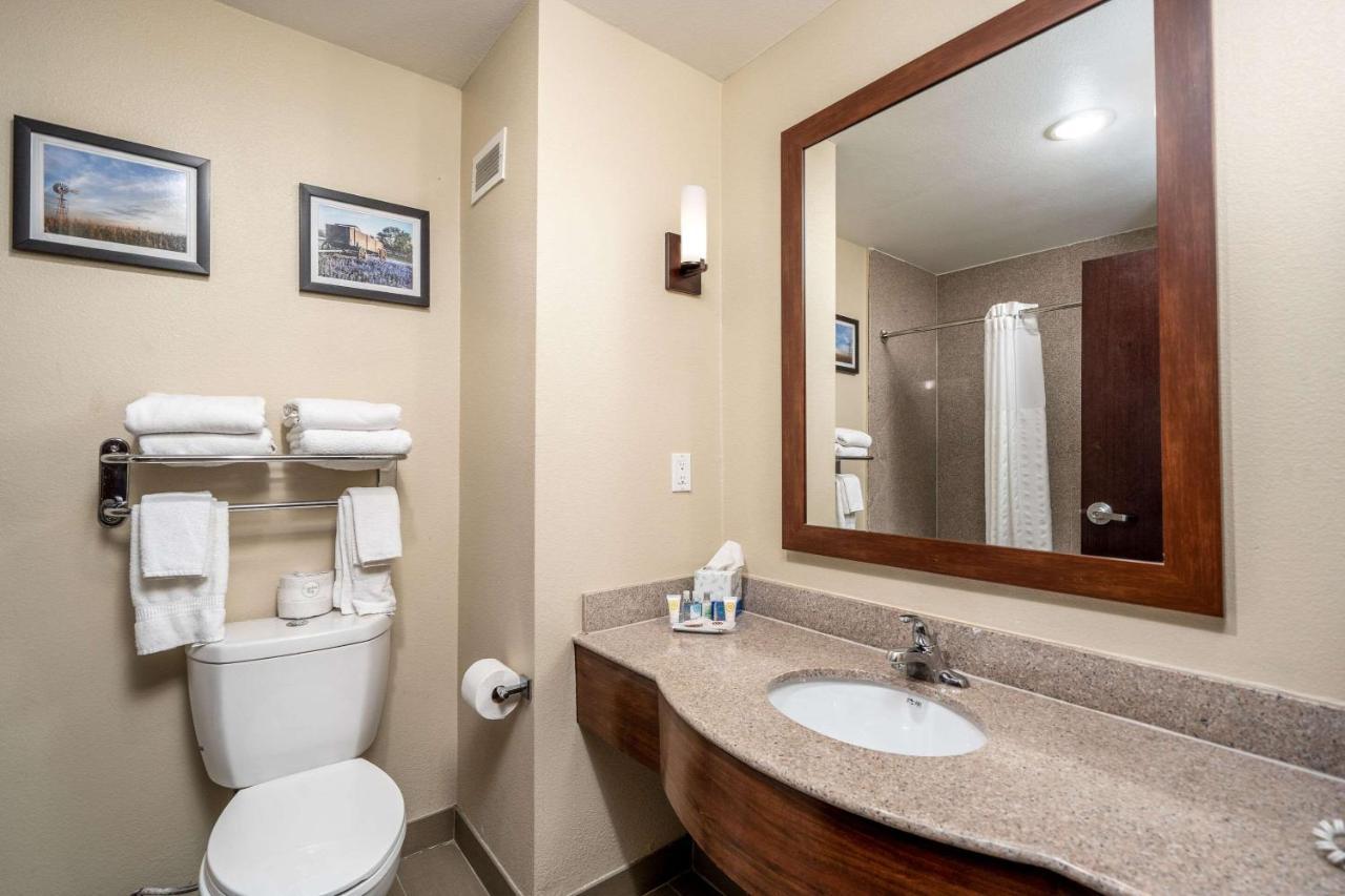Comfort Suites University Абилин Екстериор снимка