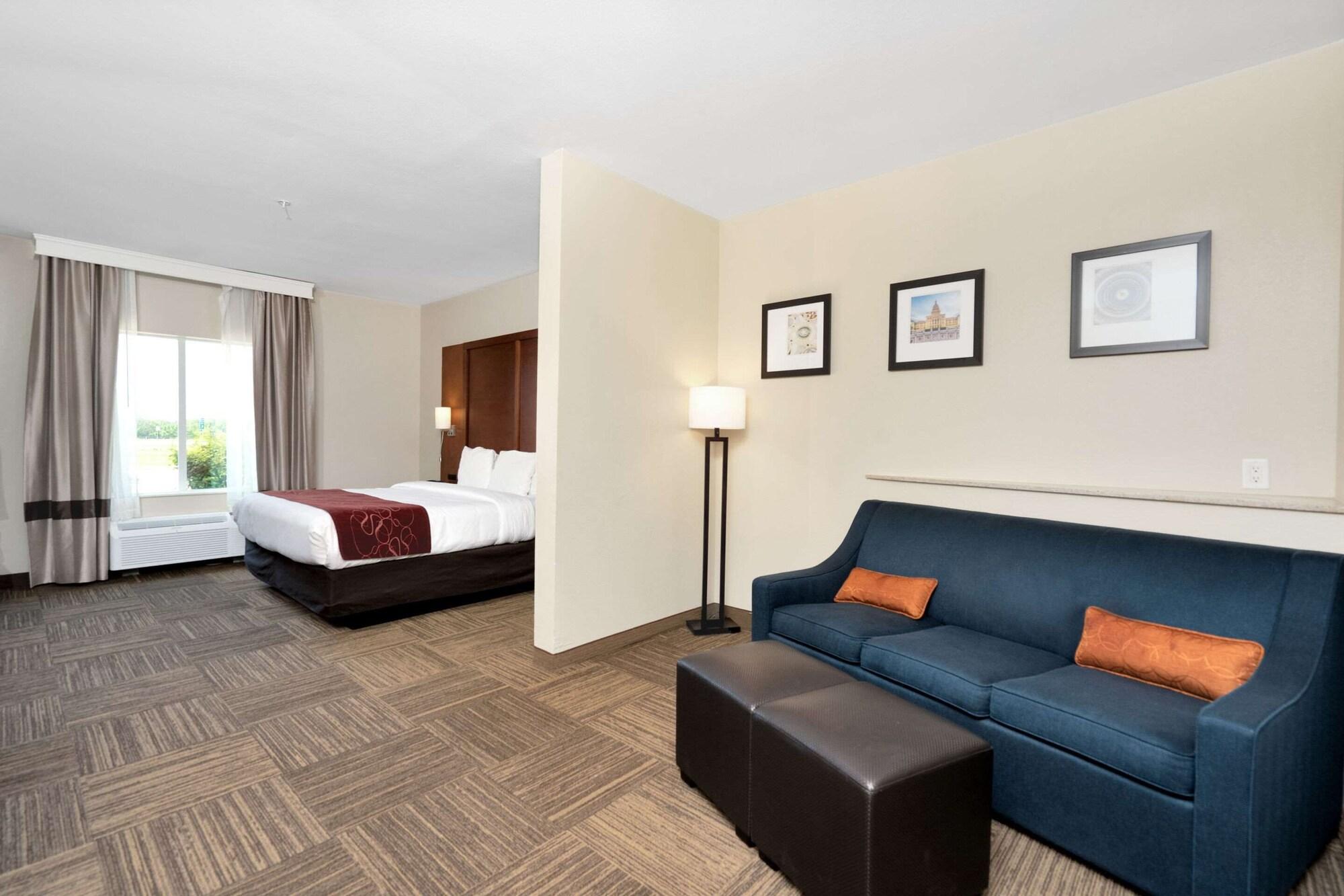 Comfort Suites University Абилин Екстериор снимка