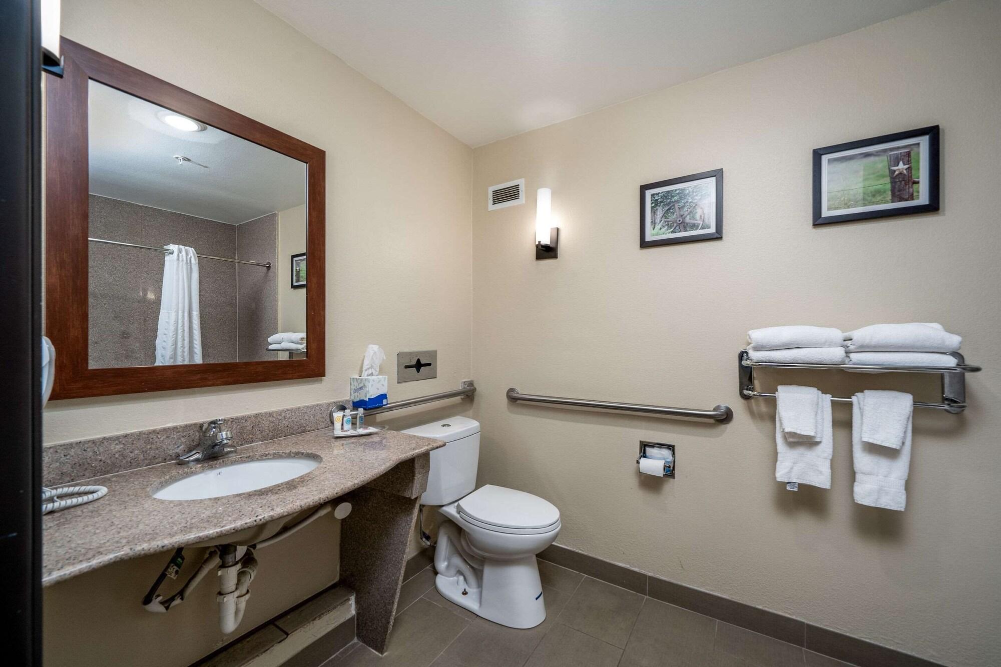 Comfort Suites University Абилин Екстериор снимка