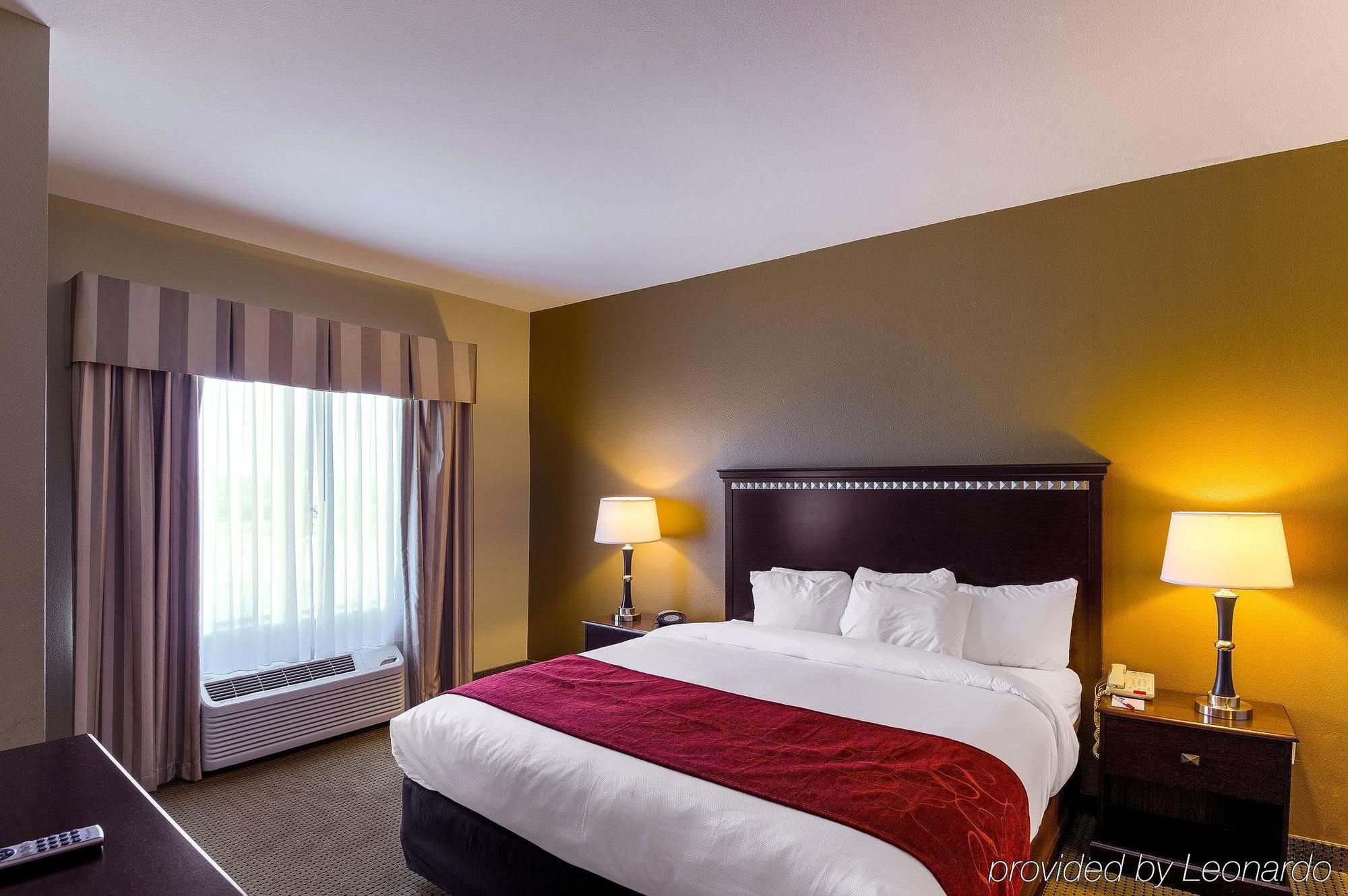 Comfort Suites University Абилин Екстериор снимка