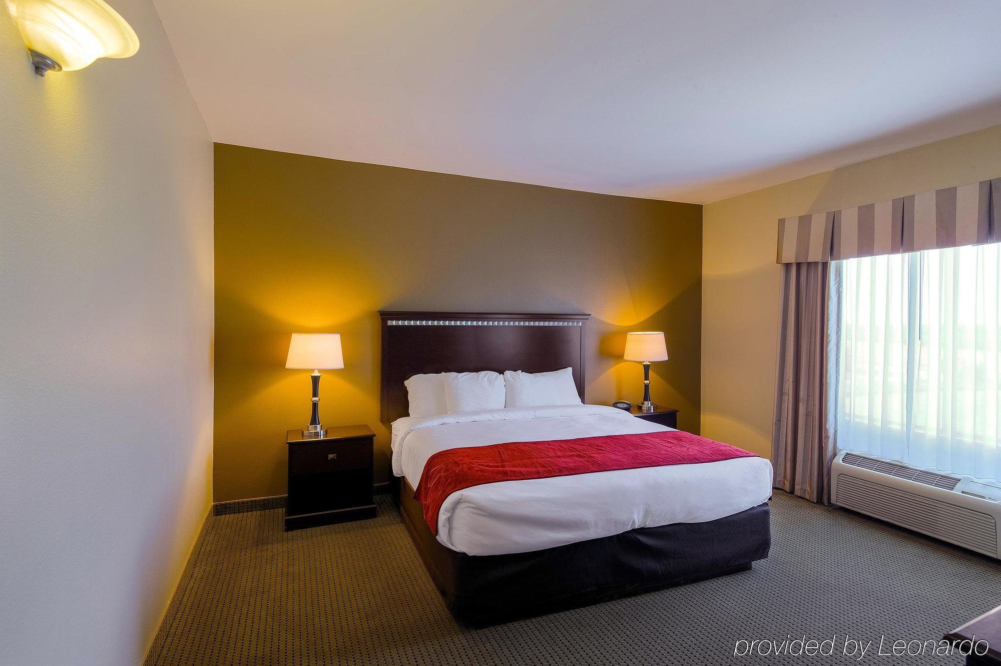 Comfort Suites University Абилин Екстериор снимка